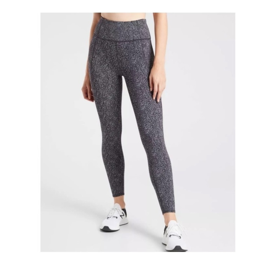 Athleta Lightning 7/8 Legging pant size Small